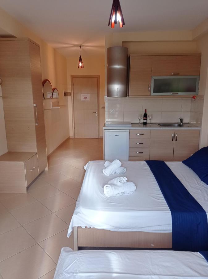 Summer Life Apartments Sarandë エクステリア 写真