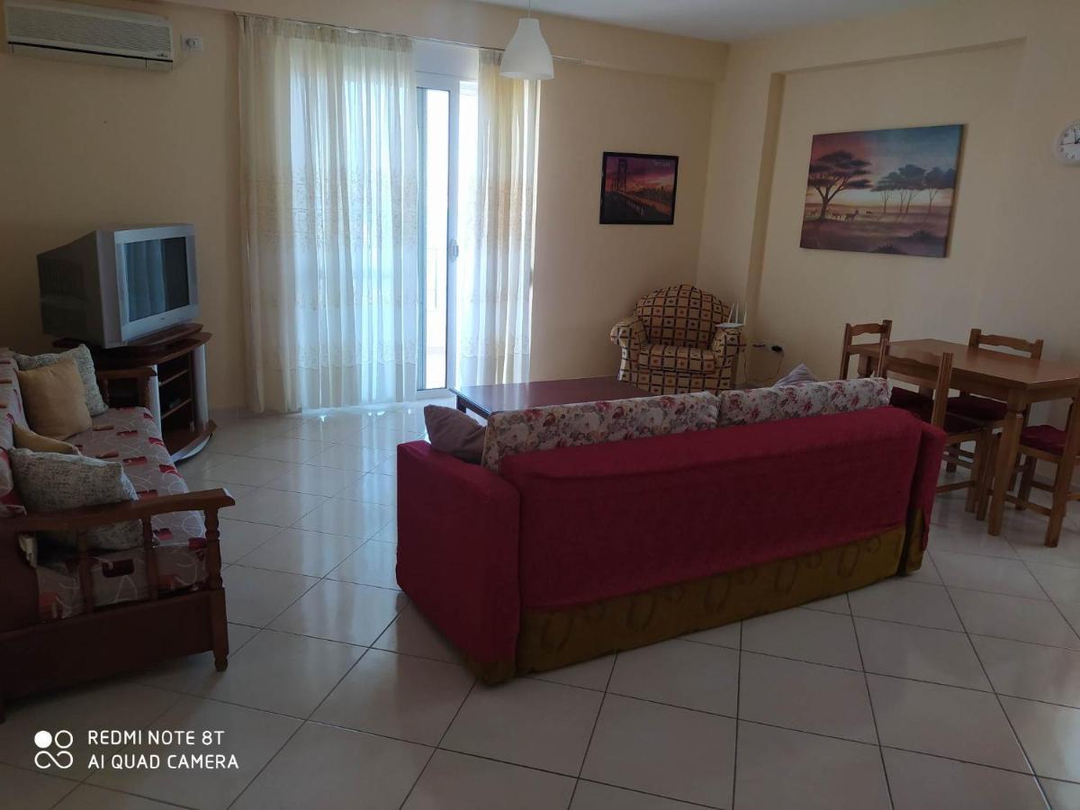 Summer Life Apartments Sarandë エクステリア 写真
