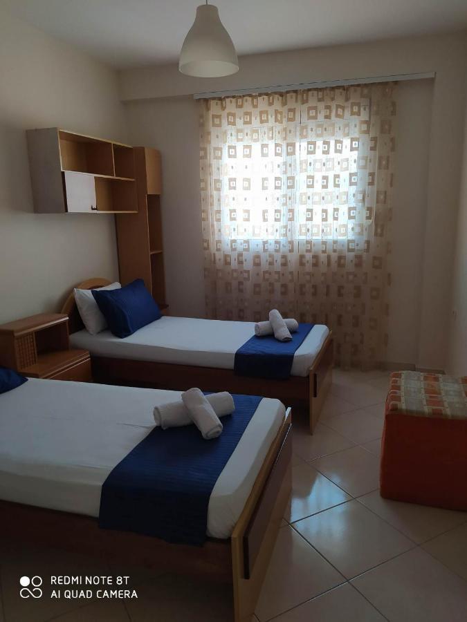 Summer Life Apartments Sarandë エクステリア 写真