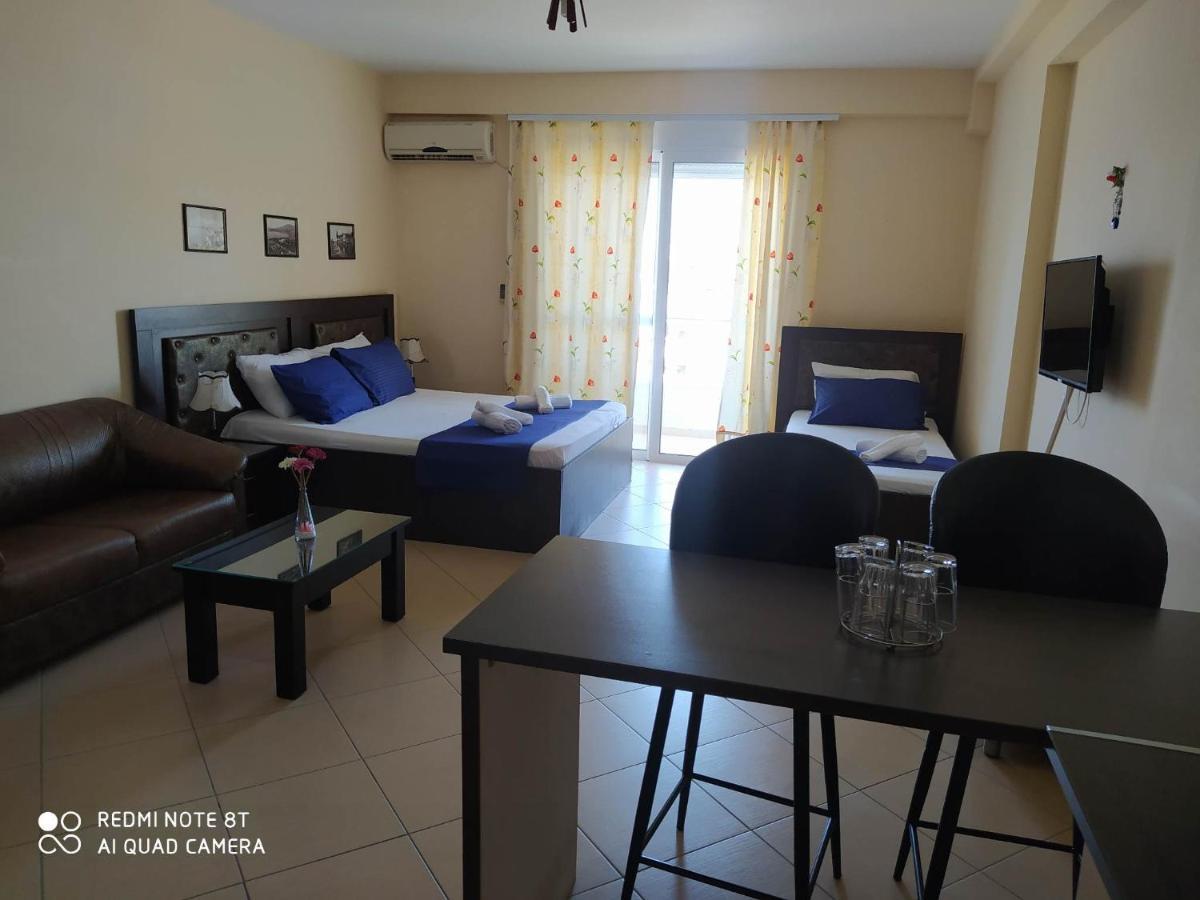 Summer Life Apartments Sarandë エクステリア 写真