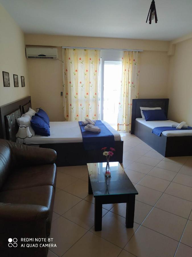 Summer Life Apartments Sarandë エクステリア 写真